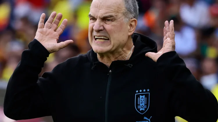 Marcelo Bielsa Isyaratkan Tinggalkan Timnas Uruguay setelah Piala Dunia 2026