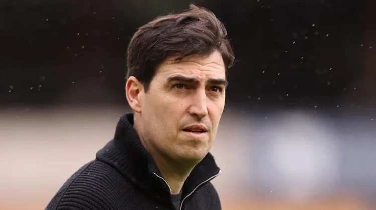 Andoni Iraola Diprediksi Menjadi Pengganti Arne Slot
