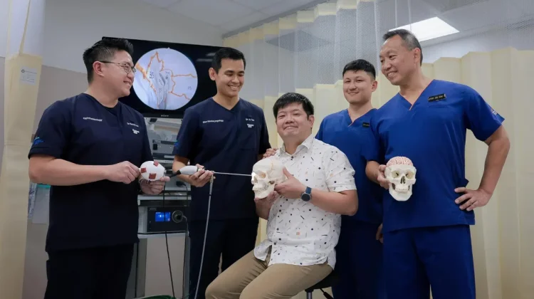 Singapura Berhasil Lakukan Operasi Tumor Otak Lewat Rongga Mata