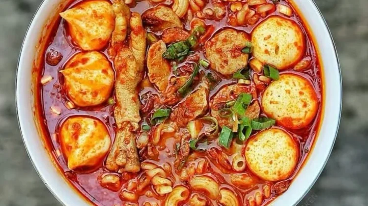 Menelisik Keunikan Seblak, Kuliner Daerah yang Sukses Naik Kelas