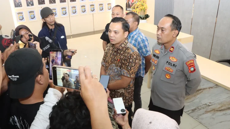 Polisi Ingatkan Bahaya Informasi Menyesatkan di Media Sosial