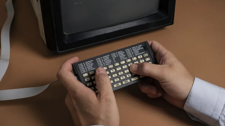 Selain QWERTY, Berbagai Layout Keyboard Masih Digunakan di Berbagai Negara