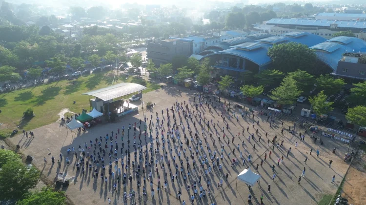 Ribuan Warga Binongko Meriahkan HUT Ke-4 KKBB Kepri di Batu Aji