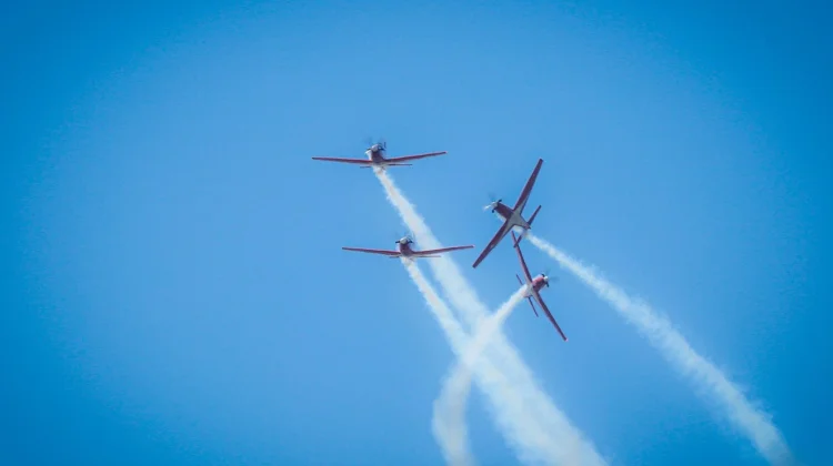 Jupiter Aerobatic Team Memukau Publik Brunei Darussalam