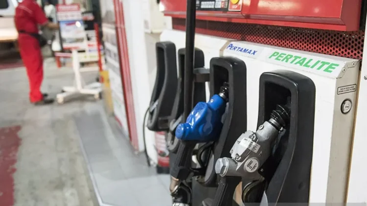 [Hoaks] Juni 2026, Mobil di Atas 1.400 cc Dilarang Pakai Pertalite