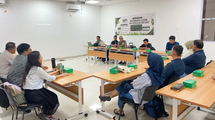 Dosen ITEBA Perkuat IATPI Wujudkan Kepri Bebas Sampah