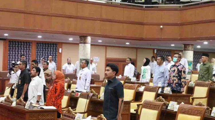 Paripurna DPRD Batam Bahas Ranperda Pertanggungjawaban APBD 2025