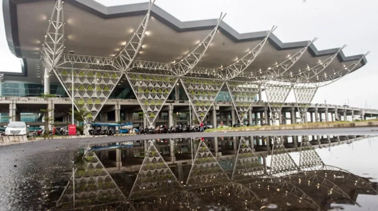 [Hoaks] Bandara Kertajati Resmi Jadi Milik Militer Asing