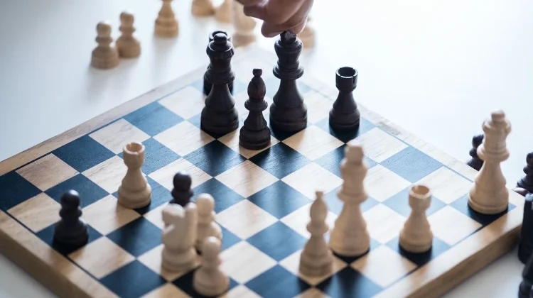 FIDE Skors Rusia hingga 3 Tahun karena Gelar Turnamen Catur di Wilayah Ukraina