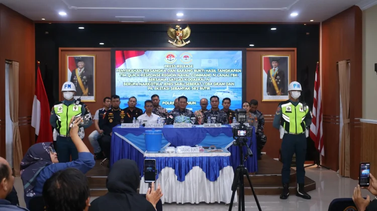 TNI AL Gagalkan Penyelundupan Narkoba Laut dari Malaysia