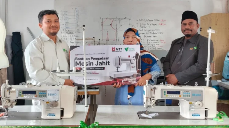 Dompet Dhuafa Kepri dan MTT Sumbagteng Resmikan Rumah Jahit Mualaf di Batam