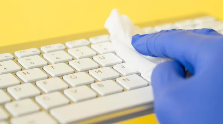 Tips Merawat Keyboard dan Mouse agar Tetap Nyaman Digunakan