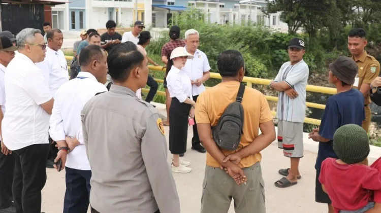 Buaya Empat Meter Muncul di Permukiman Batam, Warga Diminta Waspada
