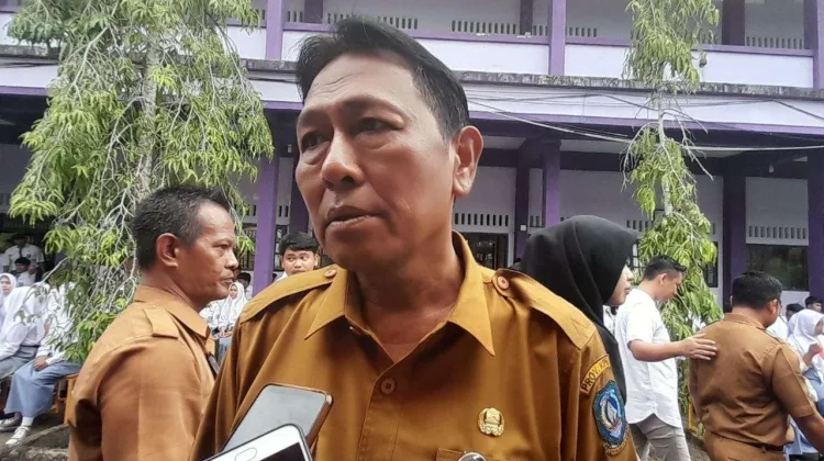 Sejumlah SMA/SMK Negeri di Batam Penuh, Disdik Kepri Alihkan Siswa ke Sekolah Swasta