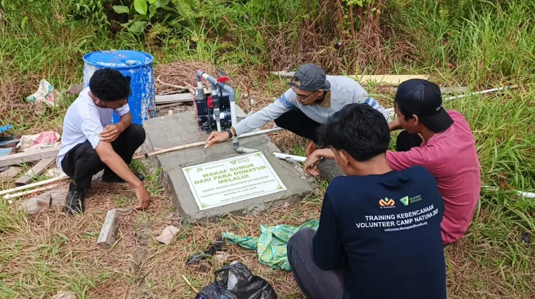 Dompet Dhuafa Kepri Wakaf Sumur Bor Bantu Santri Natuna Nikmati Air Bersih