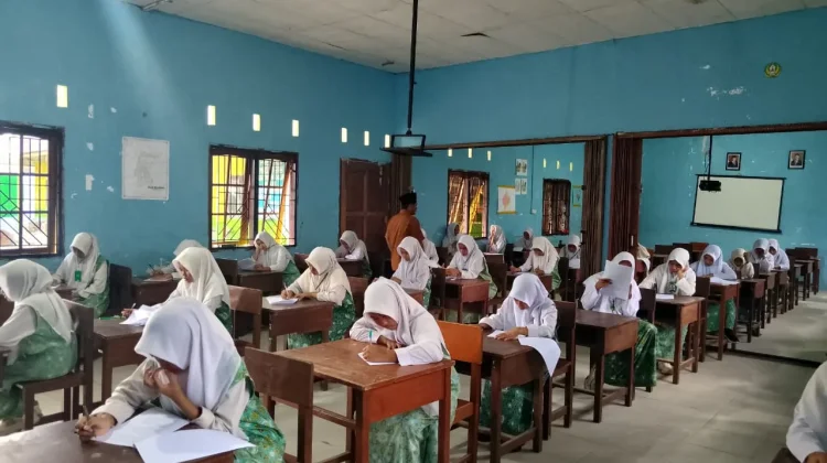 Dompet Dhuafa Kepri Wakaf Sumur Bor Bantu Santri Natuna Nikmati Air Bersih