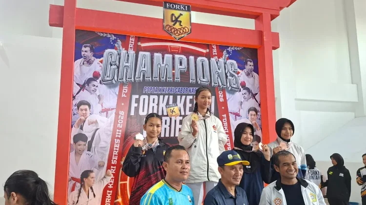 Tujuh Medali Emas Antar Batam Raih Juara Umum Karate POPDA X Kepri 2026