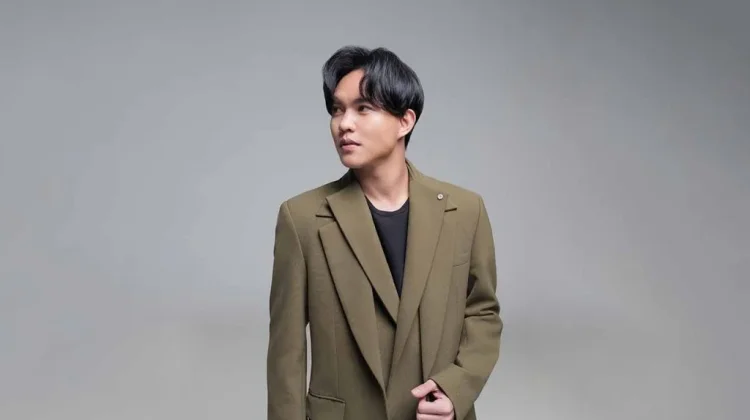 Fajar Noor Resmi Rilis Album Perdana "Sementara Selamanya"