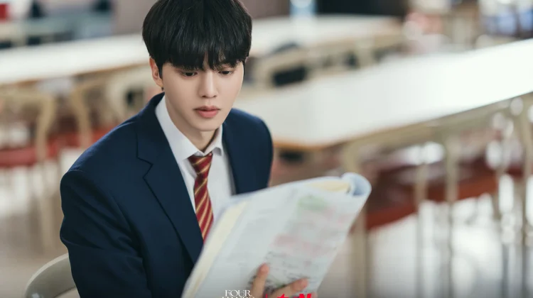 Song Kang Jadi Pianis Perfeksionis di Drama Four Hands