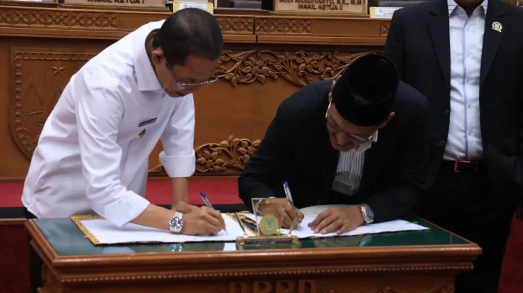 Danlanud Hang Nadim Hadiri Paripurna DPRD Bahas APBD Kota Batam 2026