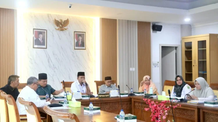 Pansus DPRD Batam Perdalam Ranperda Baru Pengelolaan Sampah