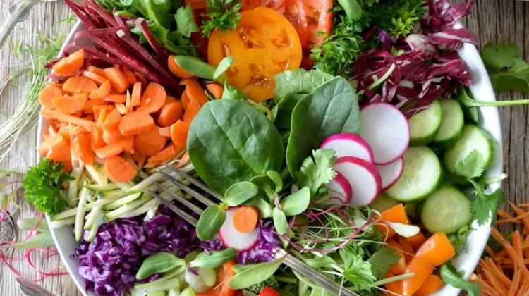 Rutin Makan Ini, Asam Urat Rontok Sebulan