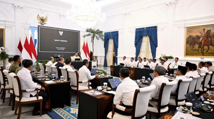 Menhan Hadiri Ratas Bahas Koperasi Desa Merah Putih Nasional 2026