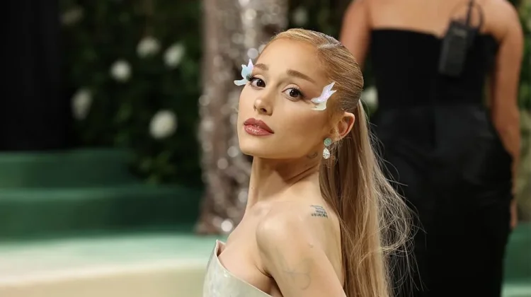 Ariana Grande Batal Bintangi American Horor Story 13