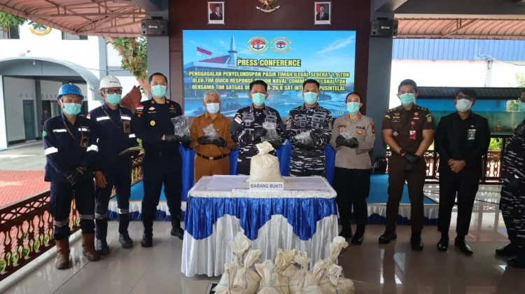 TNI AL Gagalkan Penyelundupan 1,9 Ton Pasir Timah ke Malaysia
