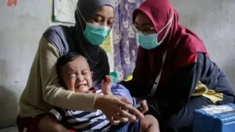 [Hoaks] Vaksin Sebabkan Radang Otak pada Bayi