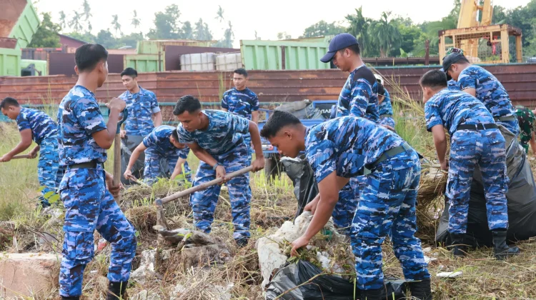 Hari Bakti TNI AU ke-79, Lanud Hang Nadim Ajak Warga Peduli Lingkungan