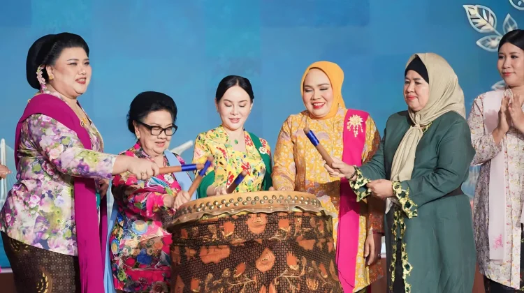 PIKORI BP Batam Perkuat Kebersamaan Lewat Hari Kebaya