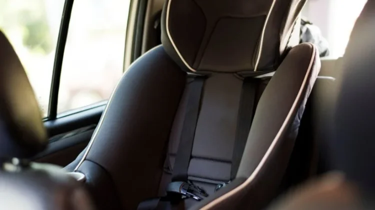 Cara Membersihkan Car Seat Anak Tetap Higienis dan Bebas Kuman