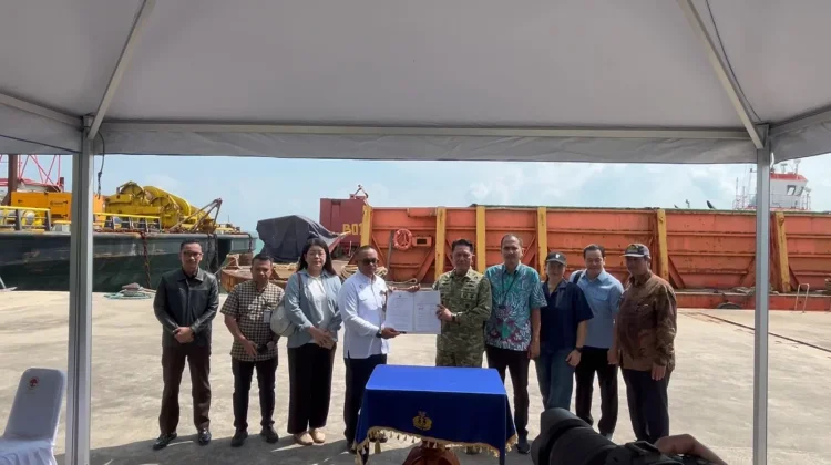 Kodaeral IV Serahkan Kapal dan Muatan Timah ke KSOP Khusus Batam