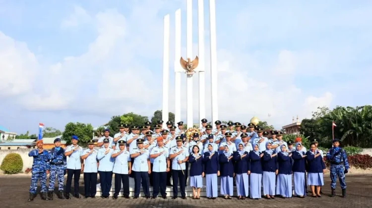 Lanud Hang Nadim Gelar Ziarah Hari Bakti TNI AU Ke-79 Penuh Khidmat