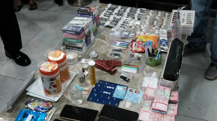 Bea Cukai Batam dan BNN Gagalkan Upaya Penyelundupan 48 Cartridge Vape