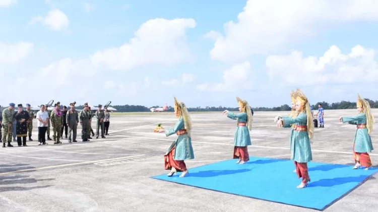 Kodaeral IV Sambut Crew F-16 jelang Batam Open Base HUT RI Ke-81 2026