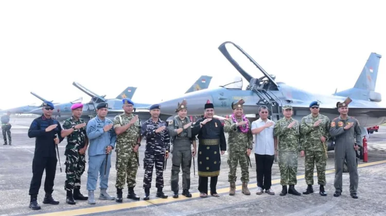 Kodaeral IV Sambut Crew F-16 jelang Batam Open Base HUT RI Ke-81 2026