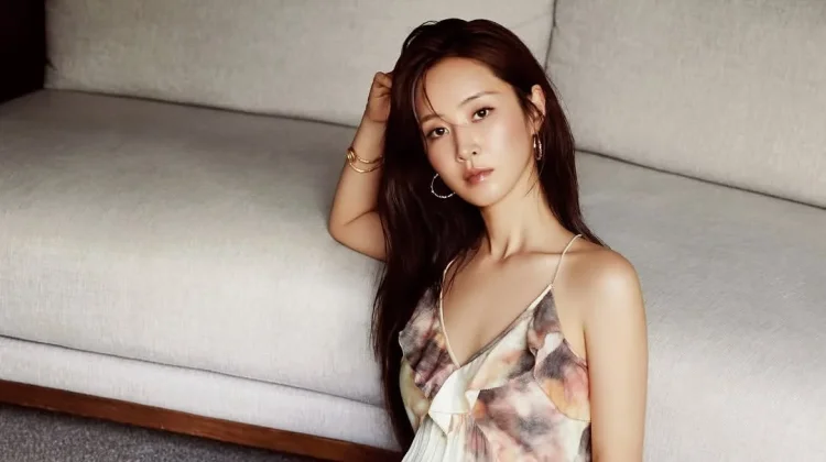 Yuri Girls’ Generation Resmi Tinggalkan SM Entertainment