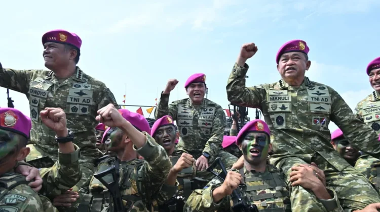 Dankodaeral IV Dampingi Menhan Tinjau Latihan Operasi TNI 2026 di Lingga