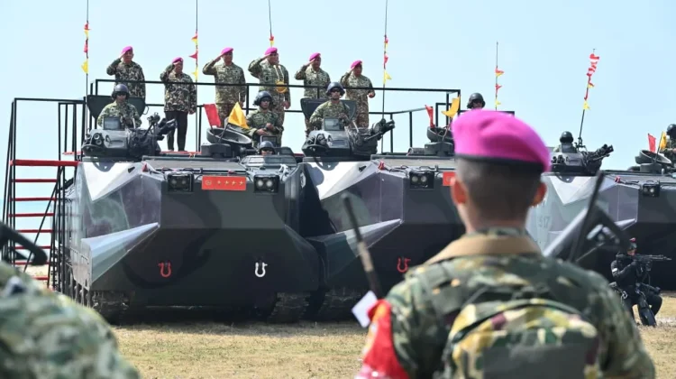Dankodaeral IV Dampingi Menhan Tinjau Latihan Operasi TNI 2026 di Lingga