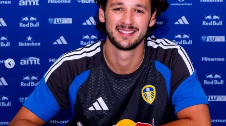 Leeds United Rekrut James Trafford dengan Rekor Transfer Klub
