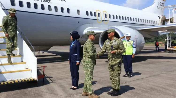Panglima TNI Disambut Danlanud Hang Nadim jelang Tinjau Latihan 2026
