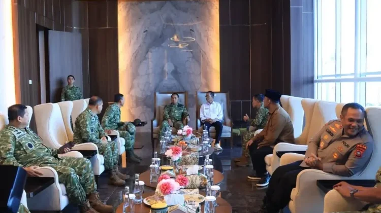 Panglima TNI Disambut Danlanud Hang Nadim jelang Tinjau Latihan 2026