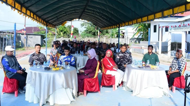 Kodaeral IV dan Warga Batam Semarakkan HUT RI dengan Aksi Sosial