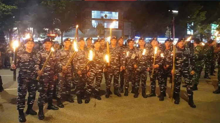 Pawai Obor di Batam Kobarkan Semangat Perjuangan jelang HUT RI ke-81