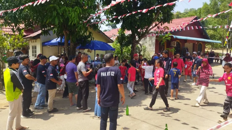 Semarak Kemerdekaan Warga Tiban Bukit Asri, Selenggarakan Bermacam Lomba Rakyat