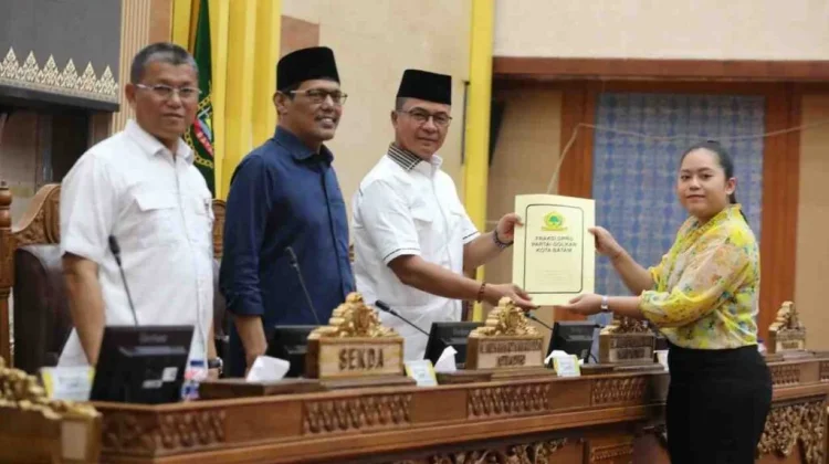 Seluruh Fraksi DPRD Batam Setujui Pembahasan Tiga Ranperda