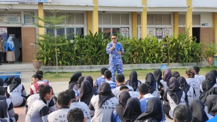 Lanud Hang Nadim Sosialisasikan KKRI kepada Pelajar di Kota Batam
