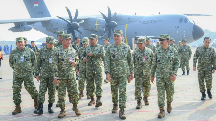 TNI AU Salurkan 46,0 Ton Bantuan Kemanusiaan untuk Korban Bencana NTT
